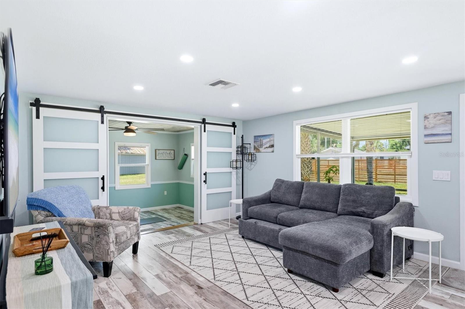SHADY OAKS - Residential