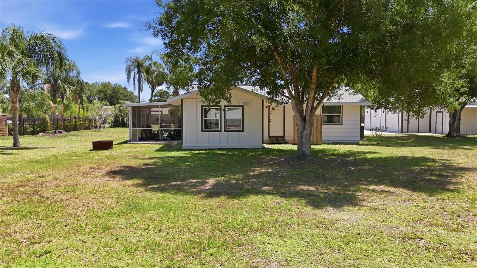 SHADY OAKS - Residential