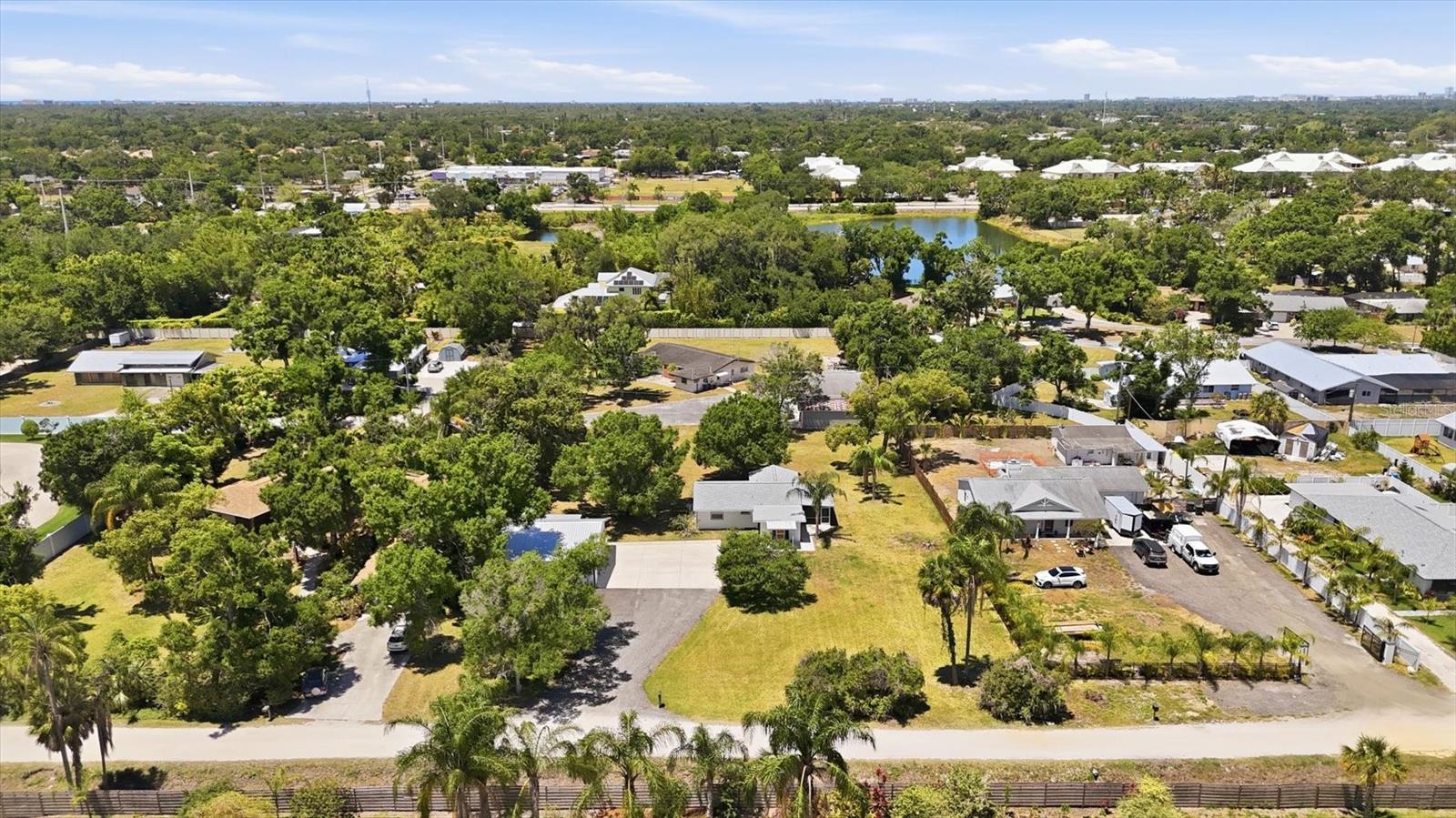 SHADY OAKS - Residential