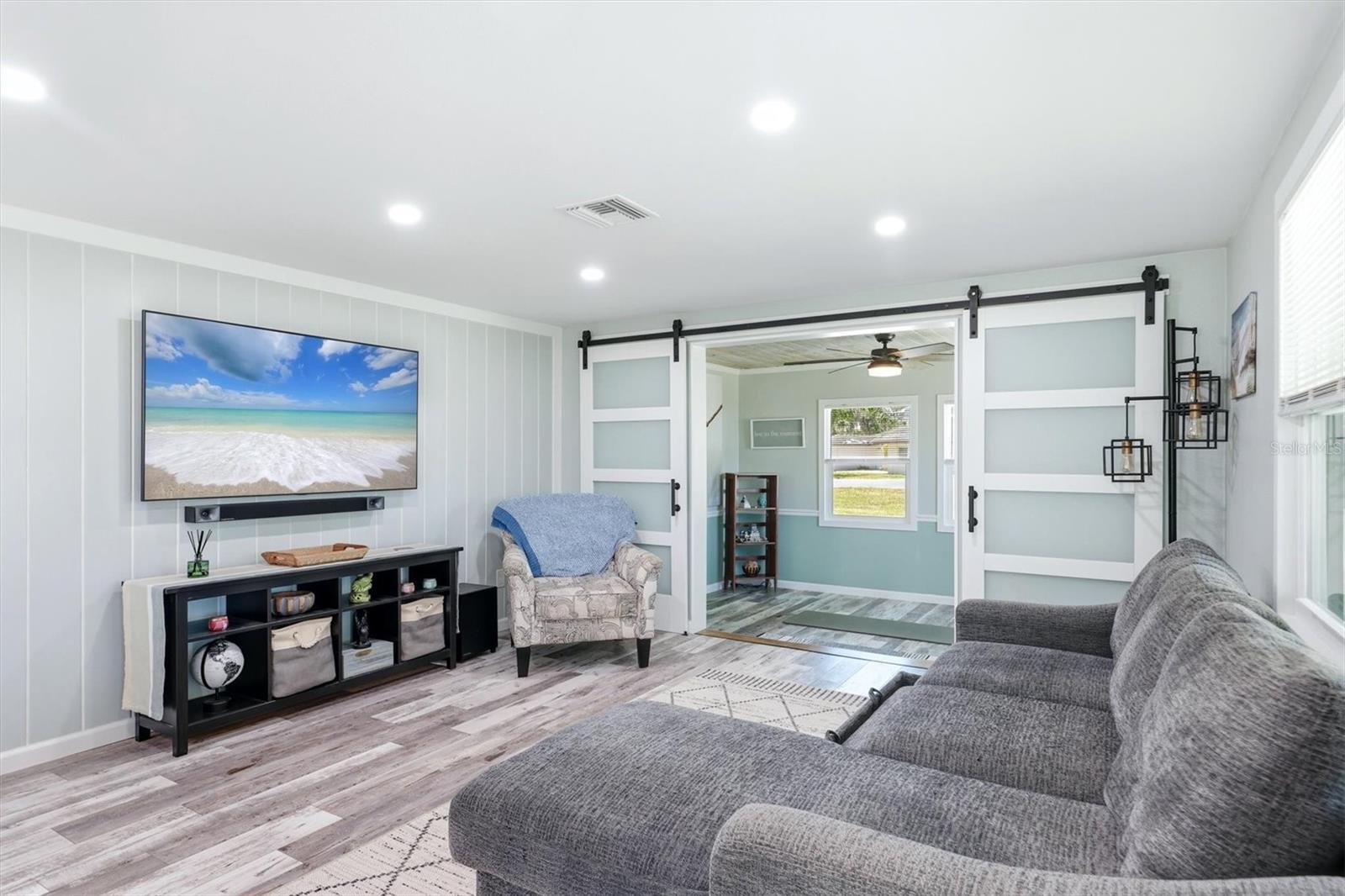 SHADY OAKS - Residential