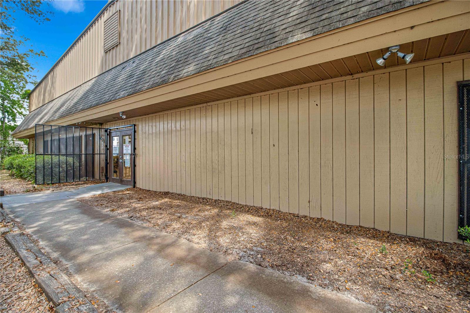1031 NE 16TH STREET
