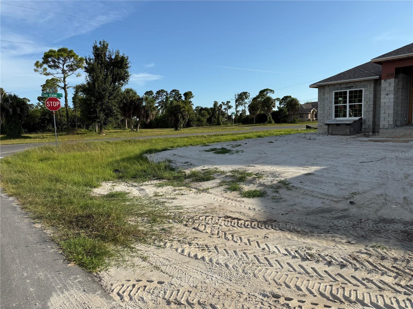 2 TEE VIEW ROAD