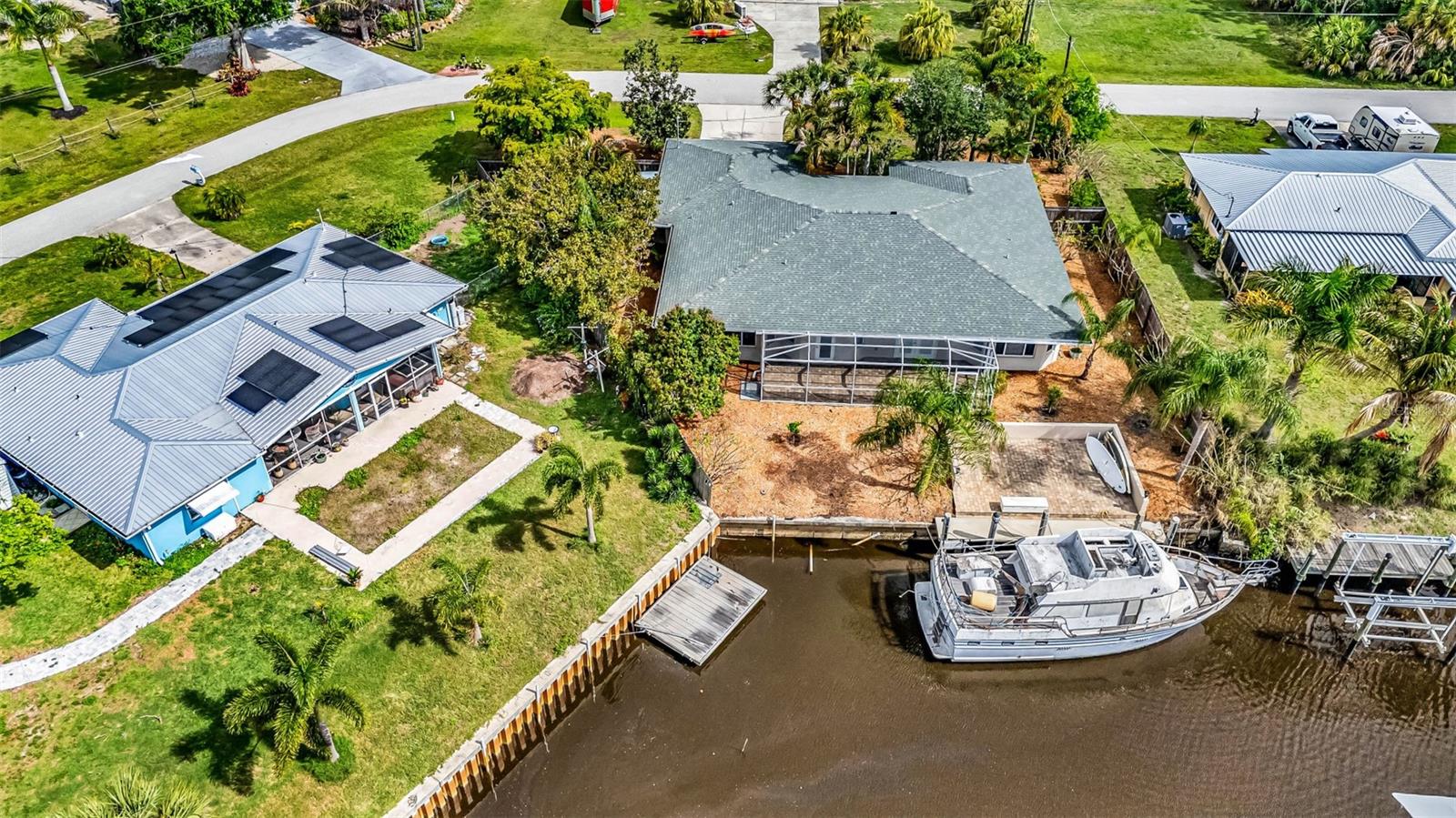 PALM SHORES - Residential