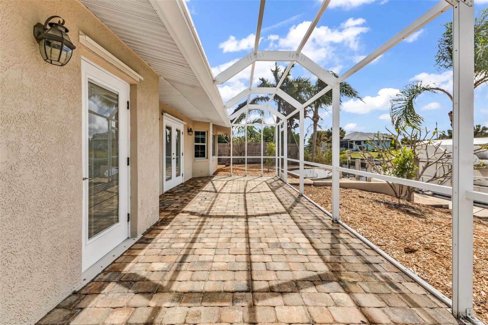 PALM SHORES - Residential