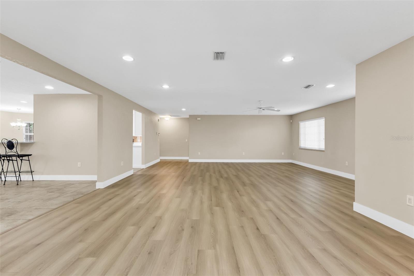 PALM SHORES - Residential