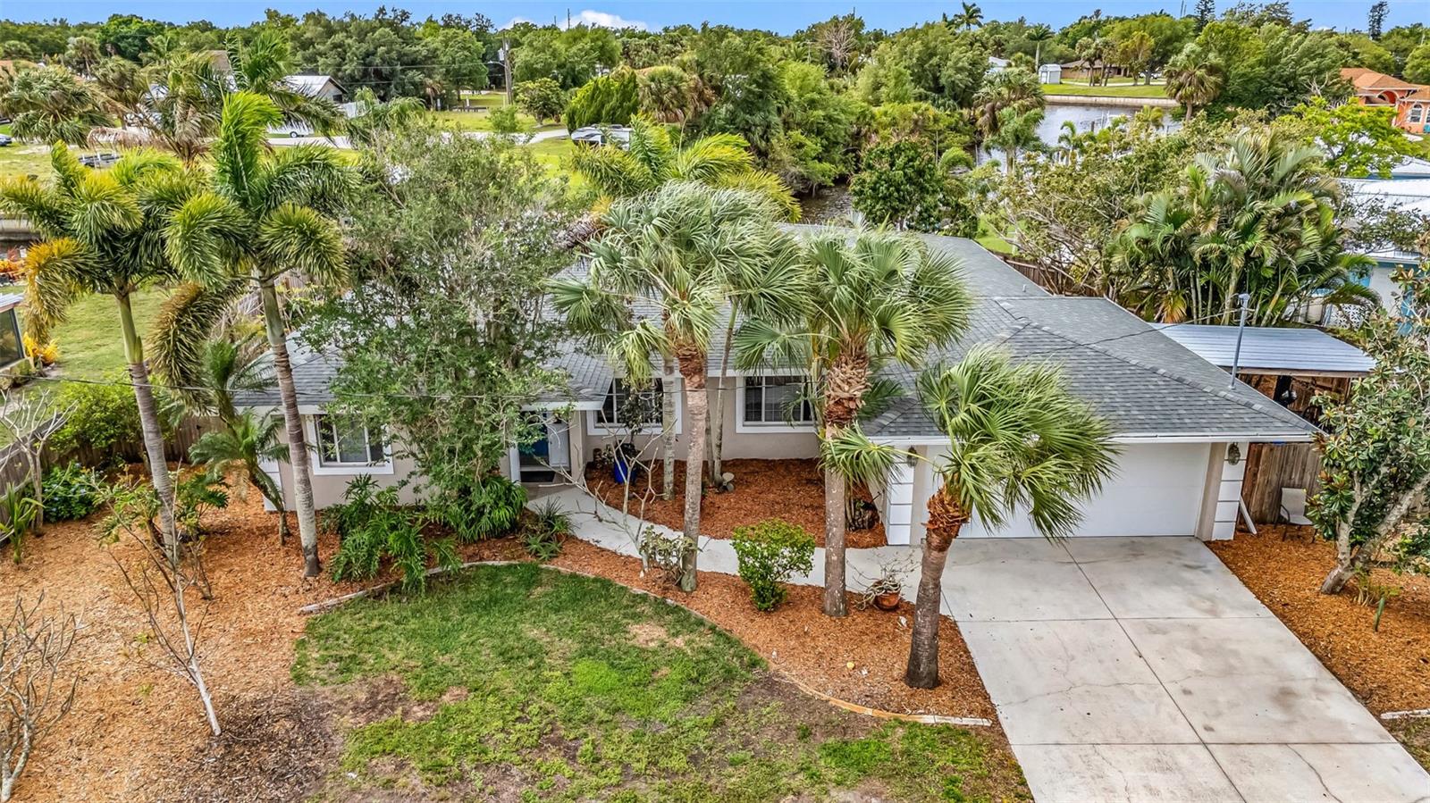 PALM SHORES - Residential