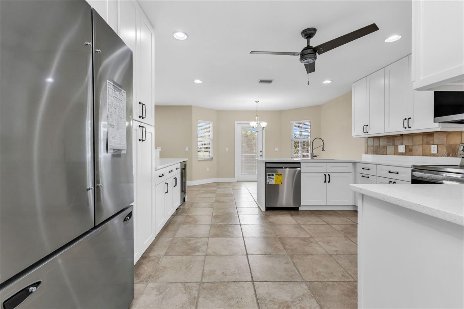 PALM SHORES - Residential