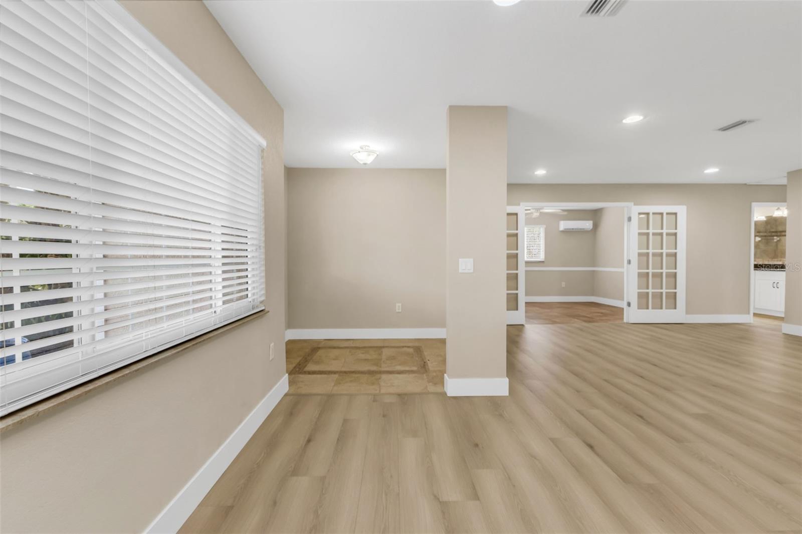 PALM SHORES - Residential