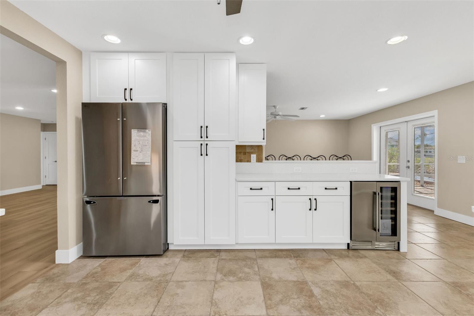 PALM SHORES - Residential