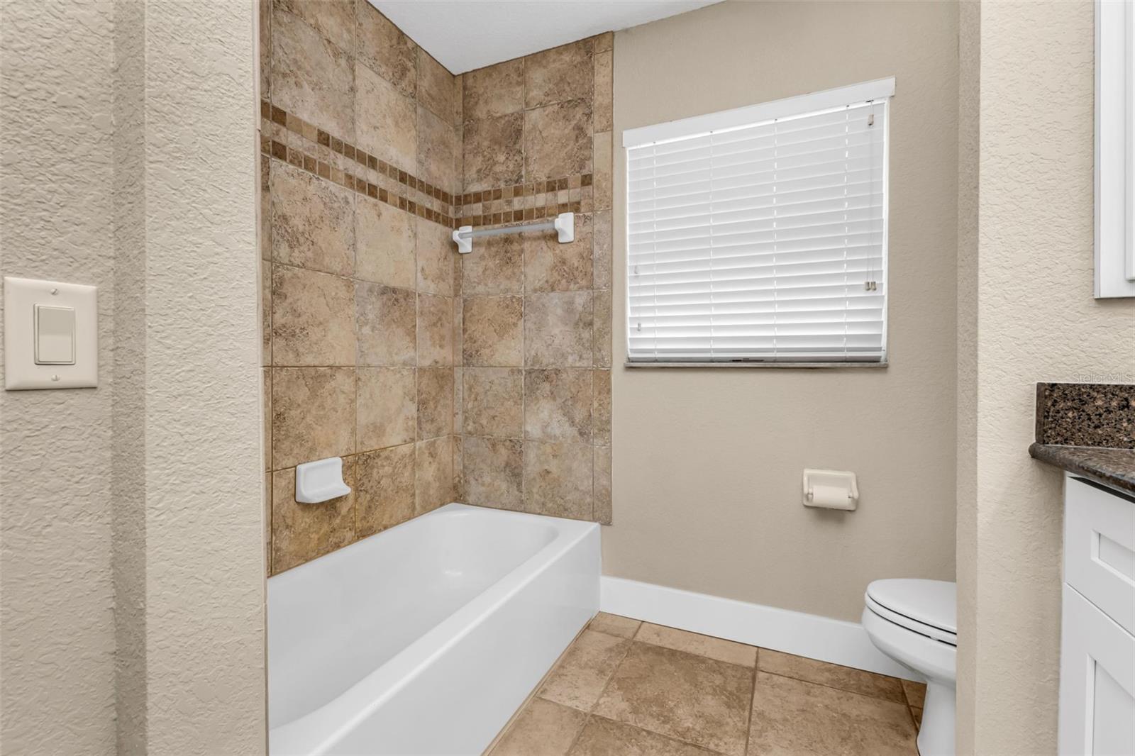 PALM SHORES - Residential