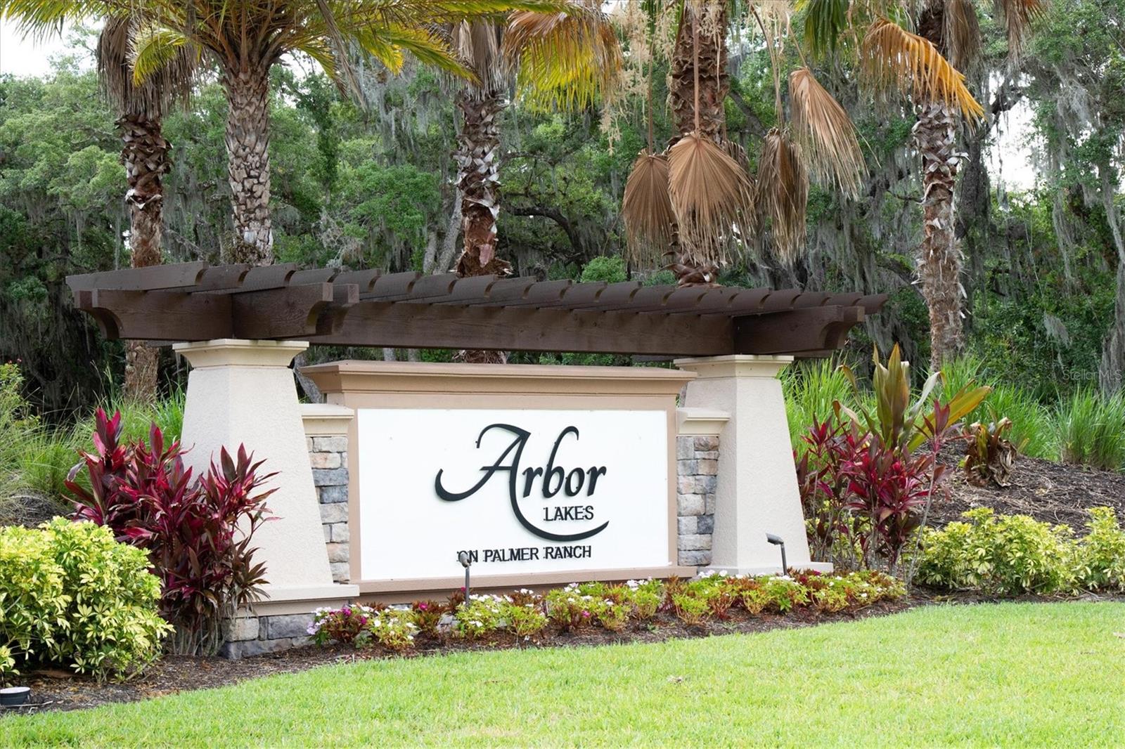 ARBOR LAKES ON PALMER RANCH - Residential