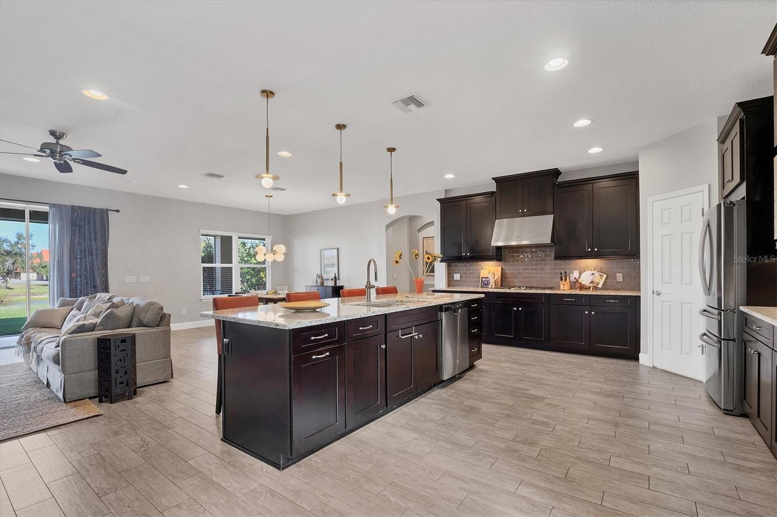 ARBOR LAKES ON PALMER RANCH - Residential