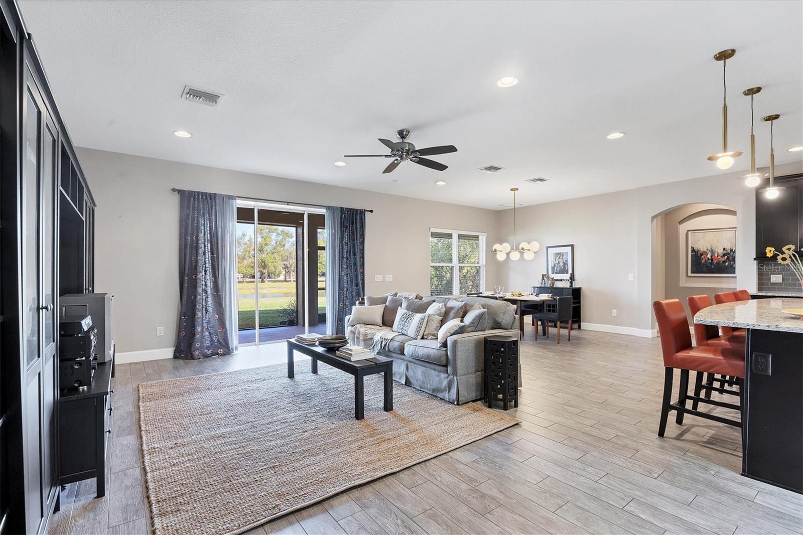 ARBOR LAKES ON PALMER RANCH - Residential