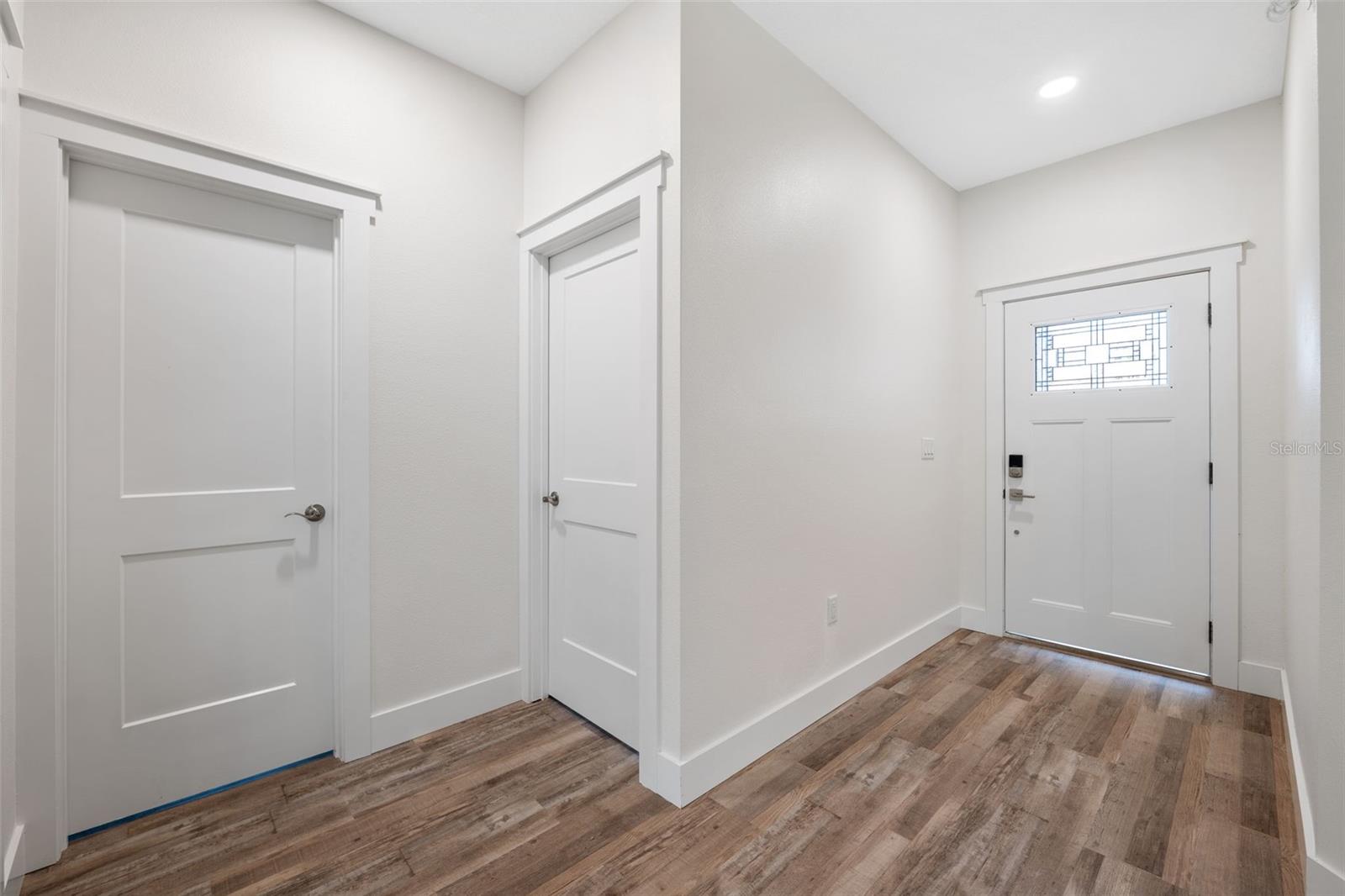 6454 FREEPORT DRIVE