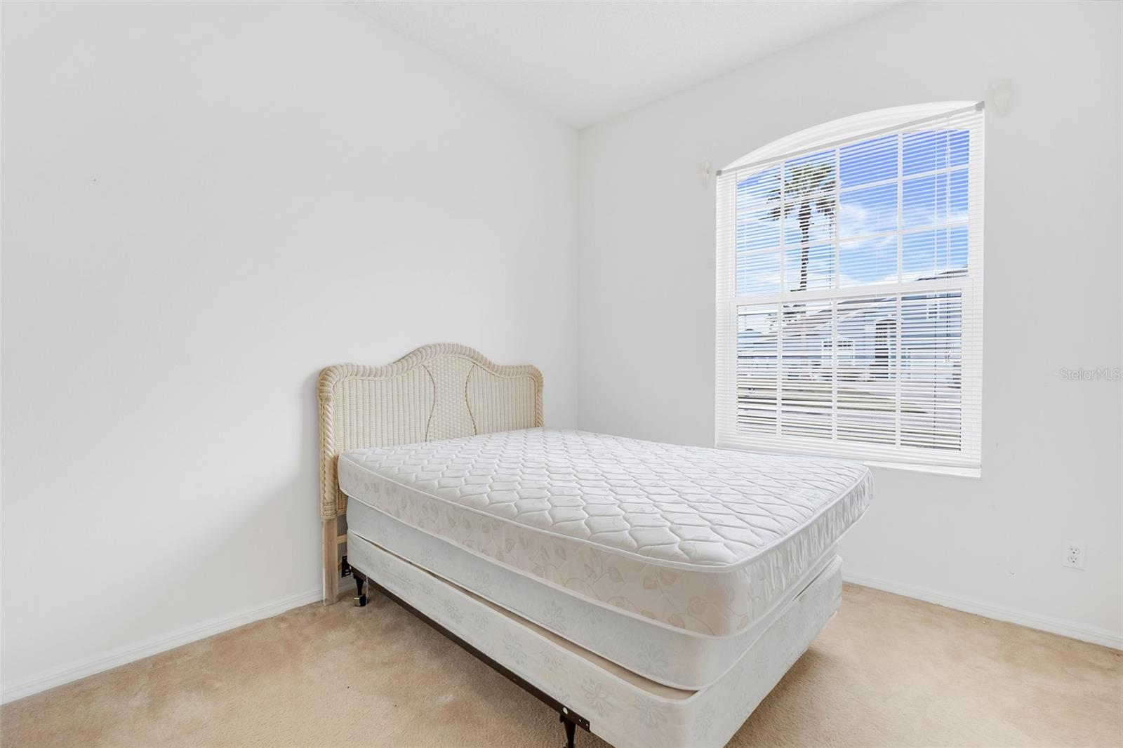 HAMPTON ESTATES - Residential