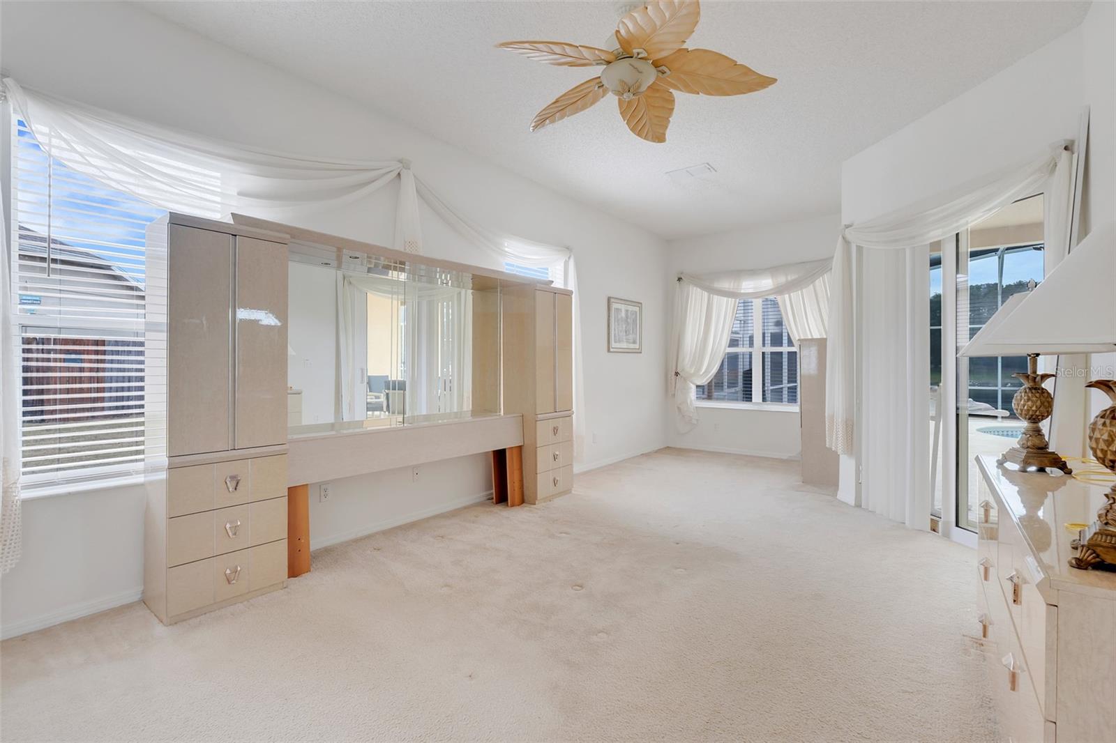 HAMPTON ESTATES - Residential