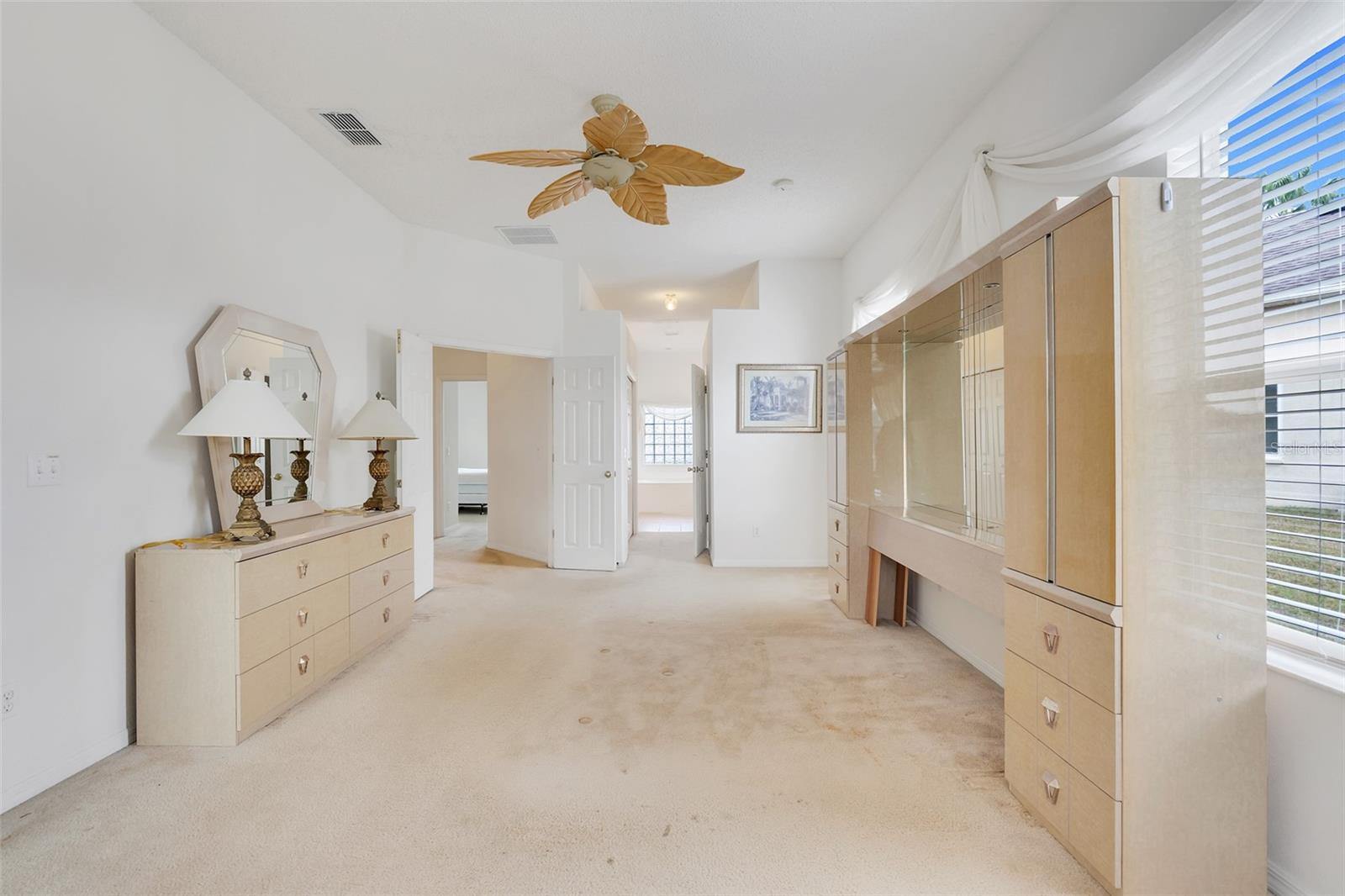 HAMPTON ESTATES - Residential