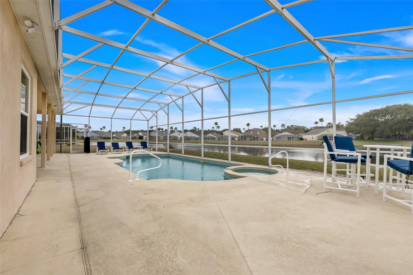 HAMPTON ESTATES - Residential