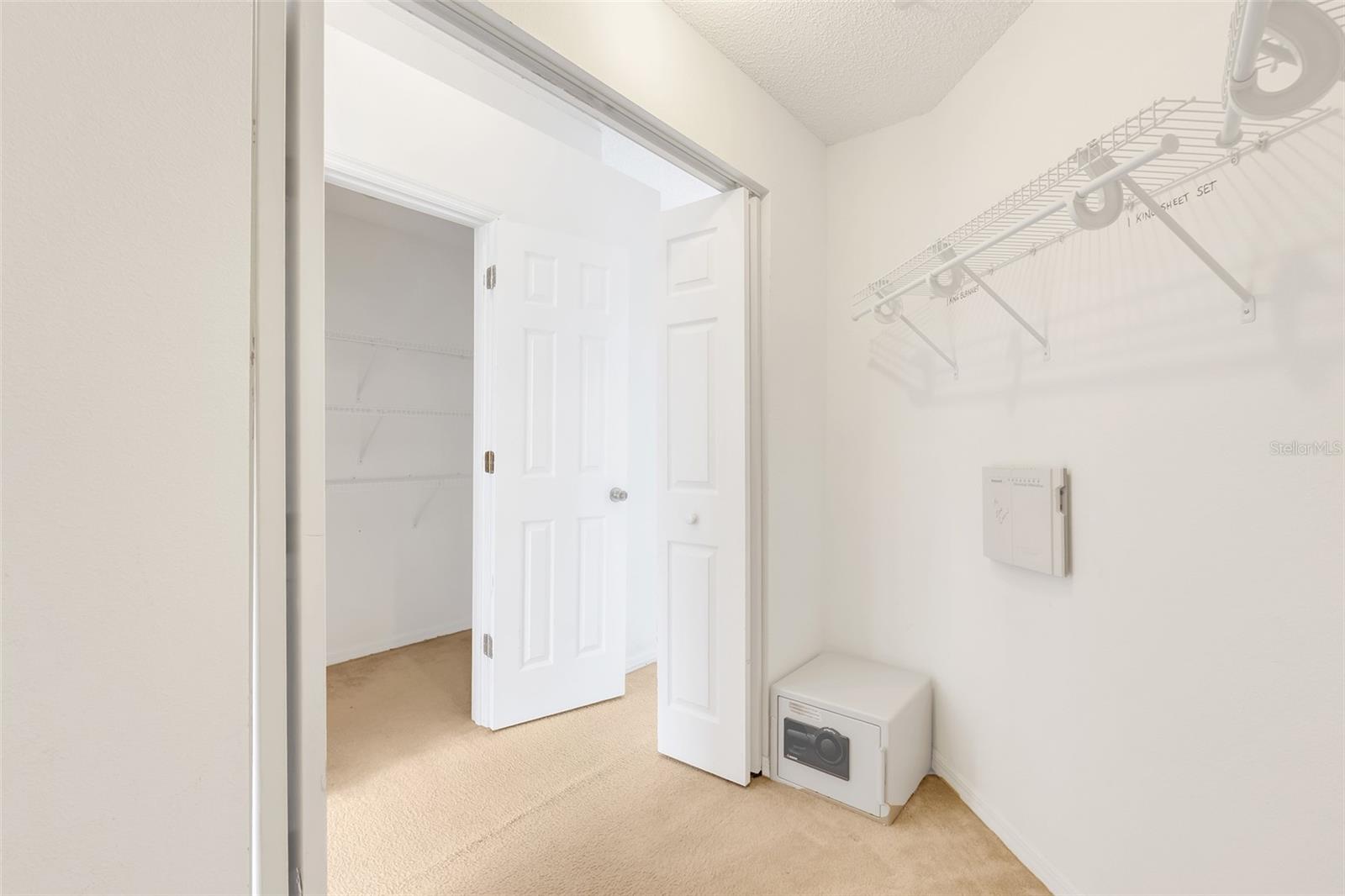 HAMPTON ESTATES - Residential