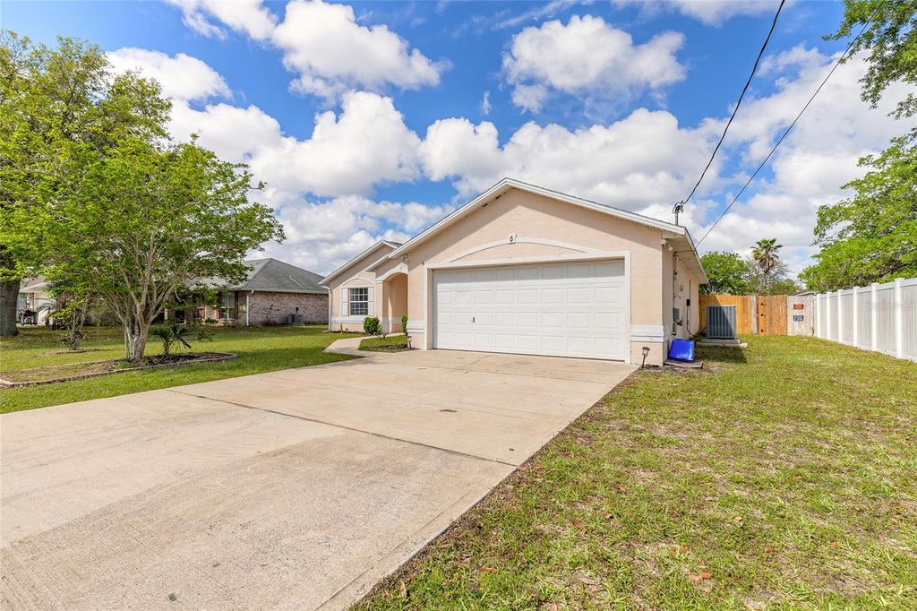 Photo of 6 Roxboro Drive, Palm Coast, FL 32164 (MLS # V4948322)