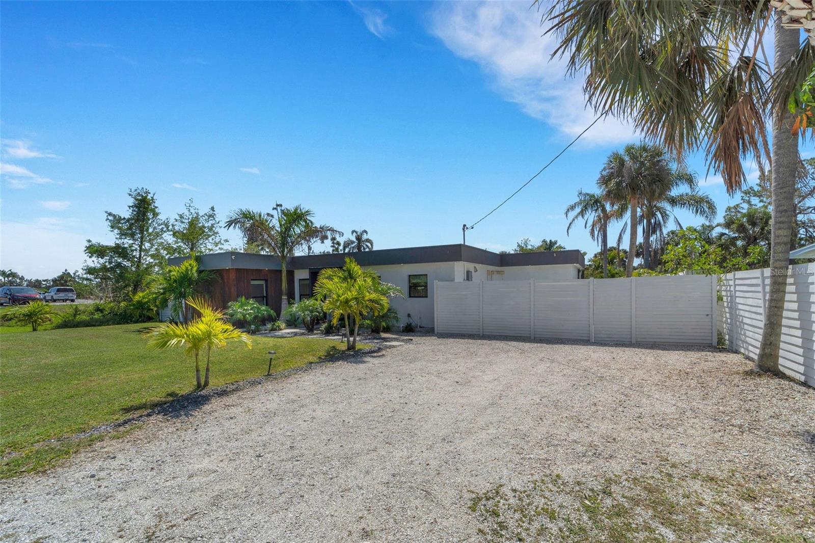 106 PLAYMORE DRIVE