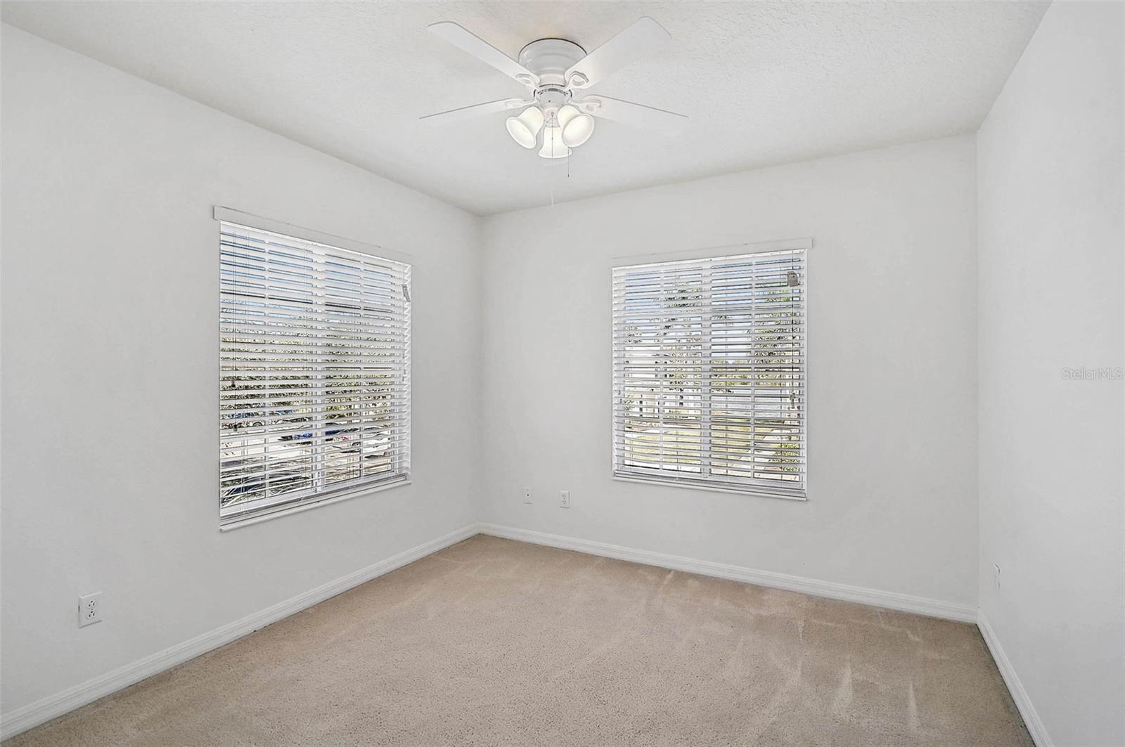 THE TWNHMS AT LIGHTHOUSE COVE IV - Residential