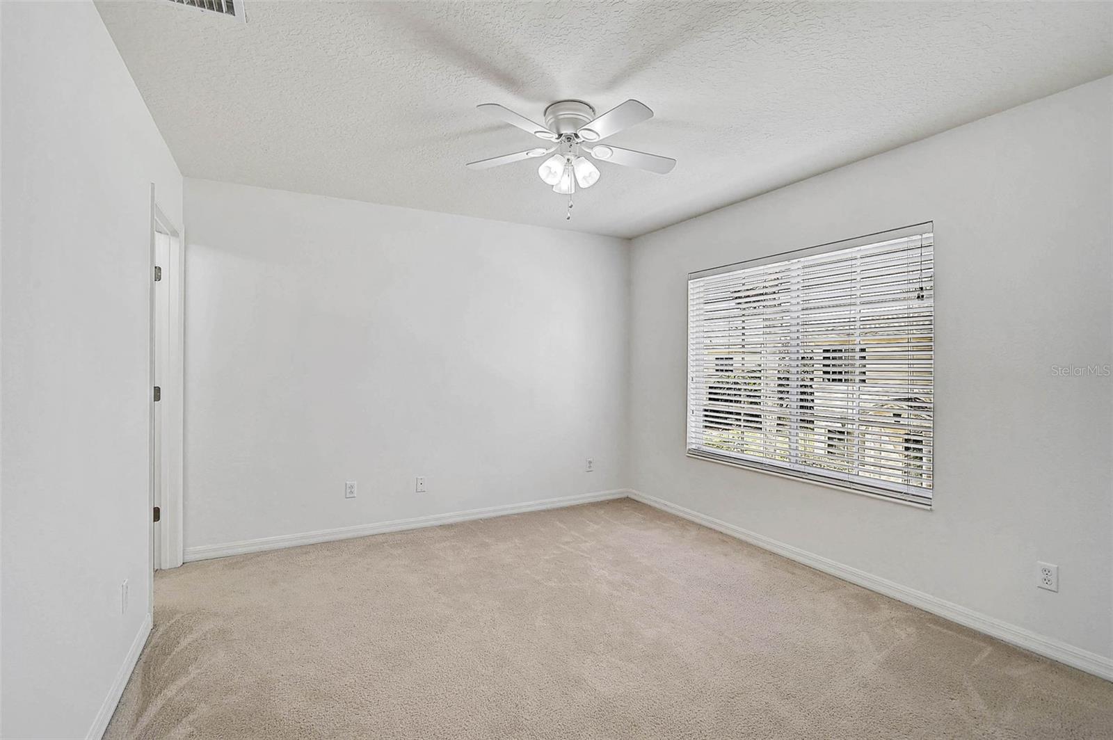 THE TWNHMS AT LIGHTHOUSE COVE IV - Residential