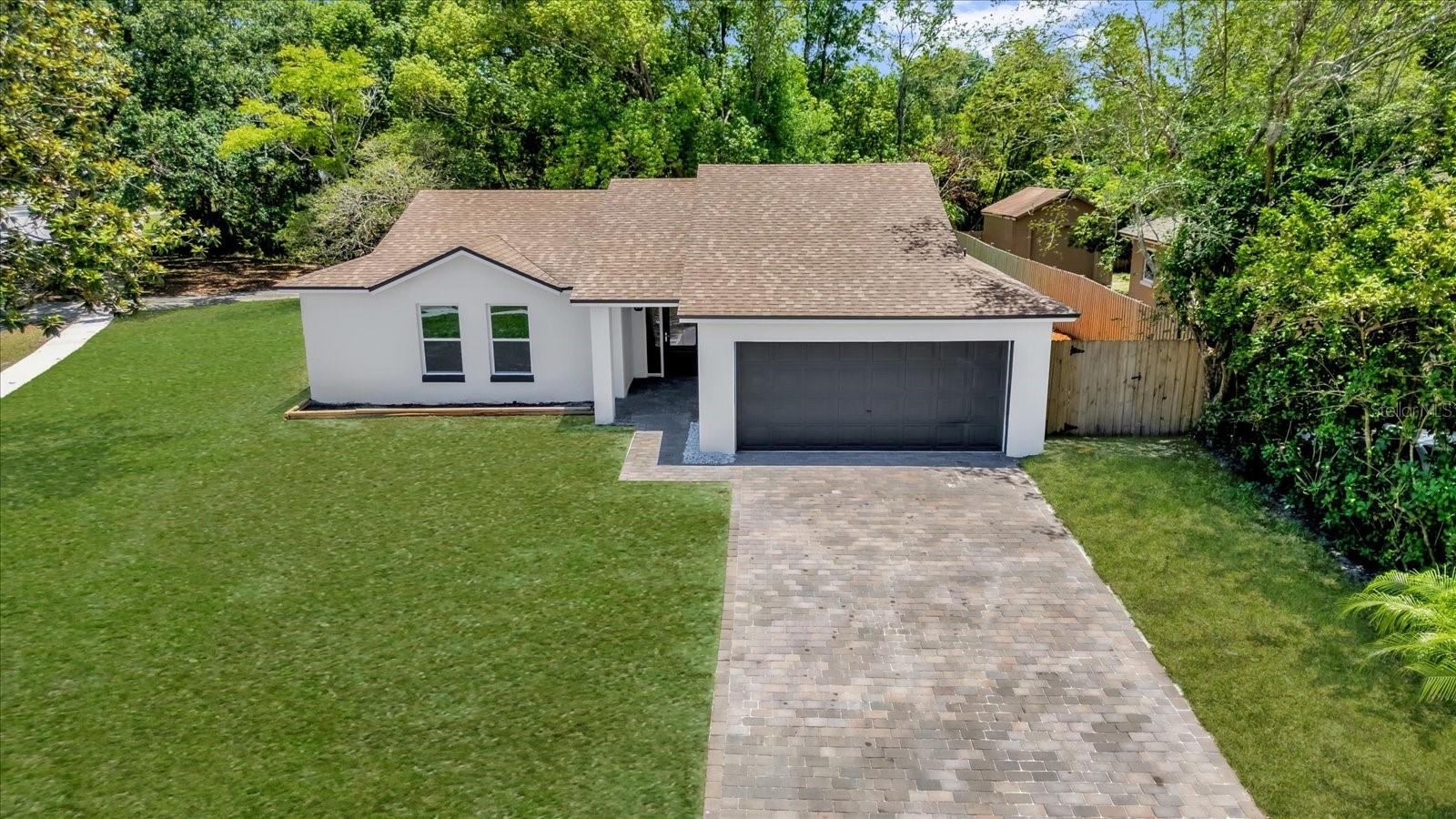 1301 PARADISE LANE