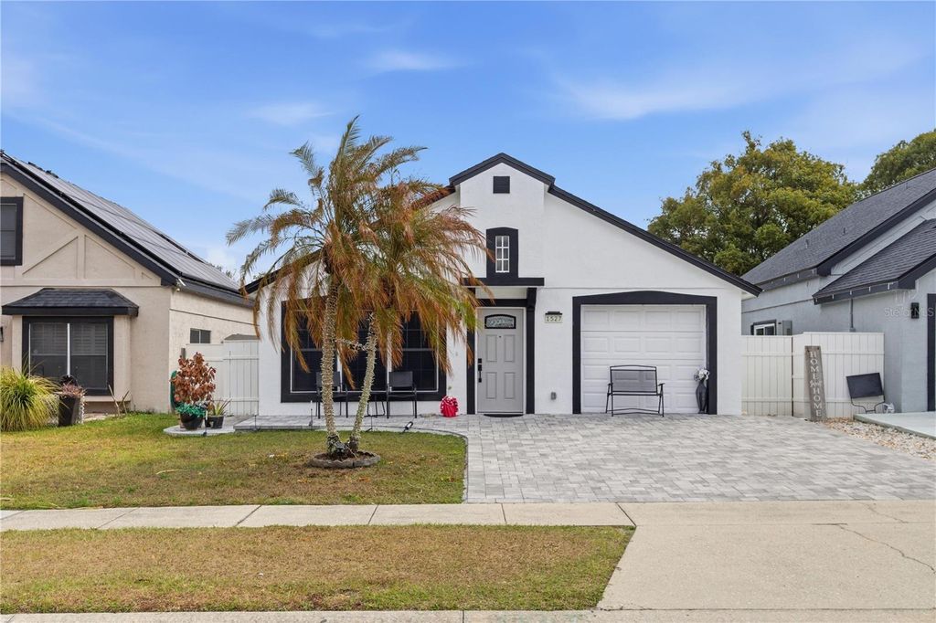 Photo of 1527 Brookebridge Drive, Orlando, FL 32825 (MLS # O6382964)