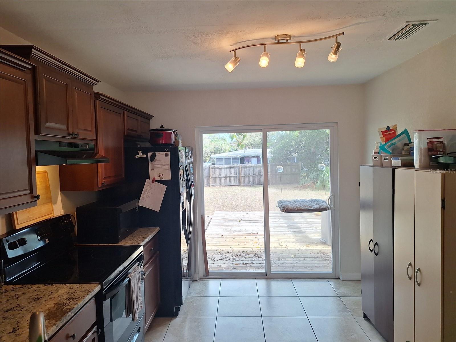 SKYCREST - Residential