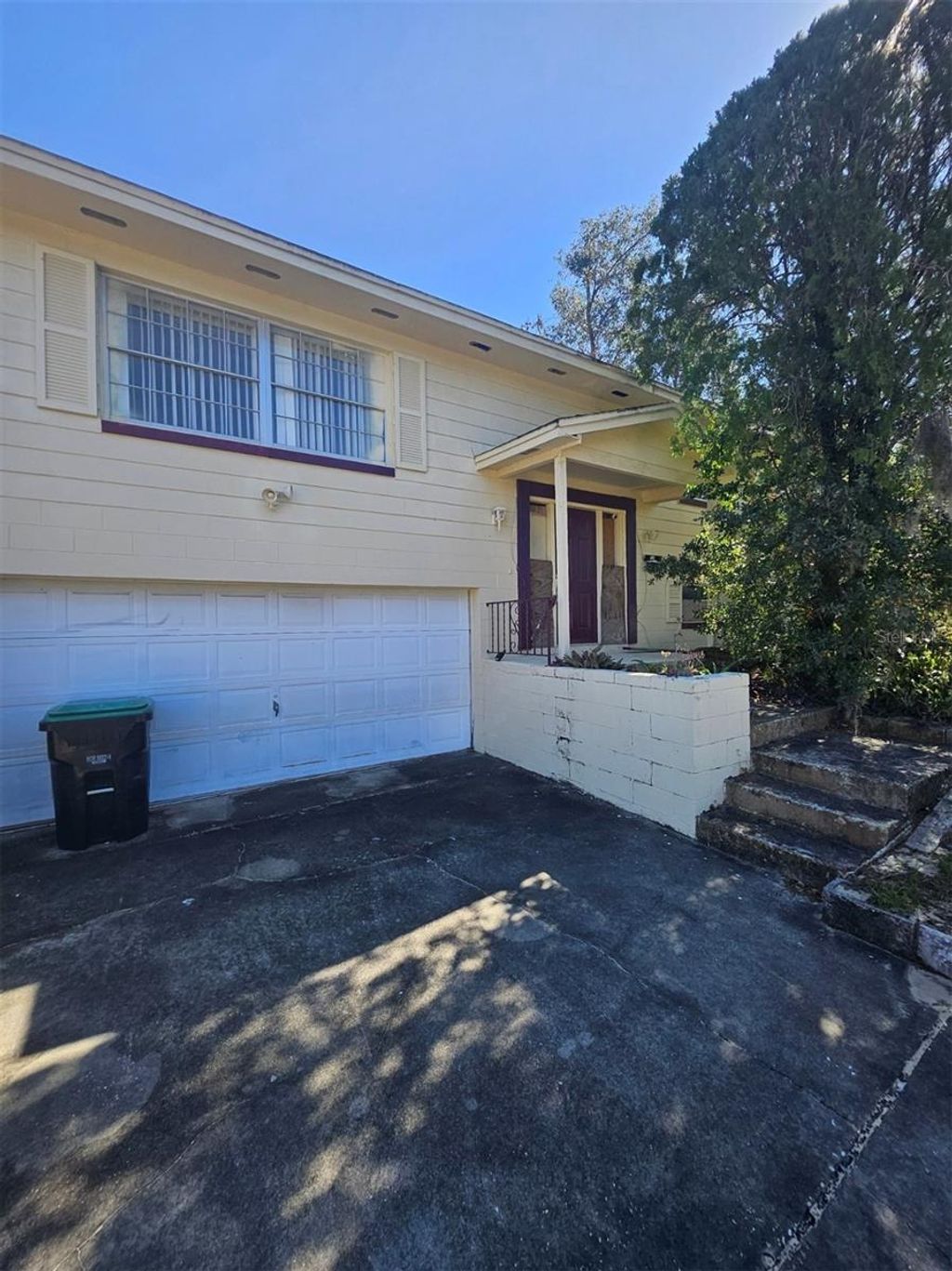 Photo of 1733 Hickorywood Lane, Orlando, FL 32818 (MLS # O6378250)