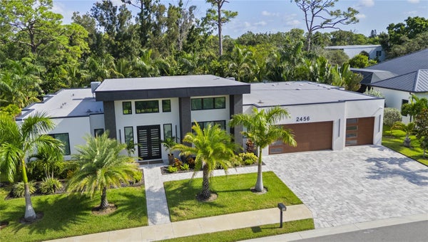 2456 MISSARA LN, SARASOTA, FL 34231 - Image 58dea8d7dc5d0f40e0de56c2b767aafa/1149763590