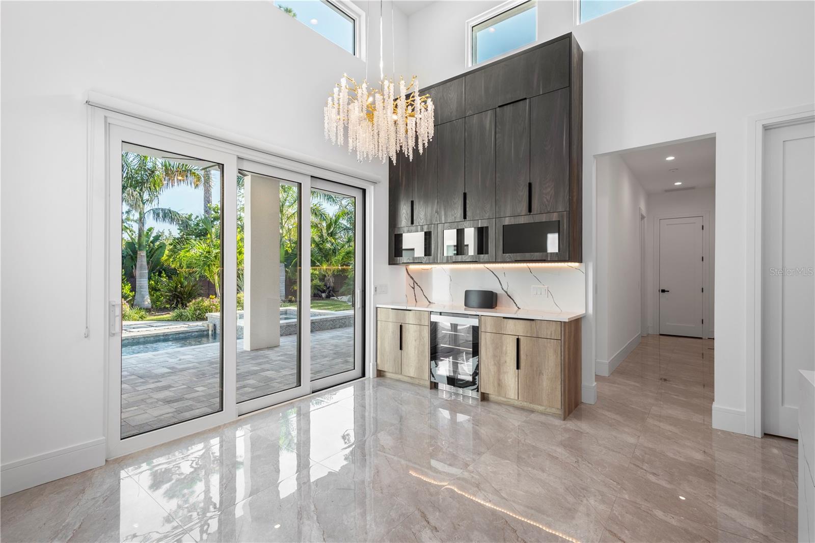 SHORELINE - Residential