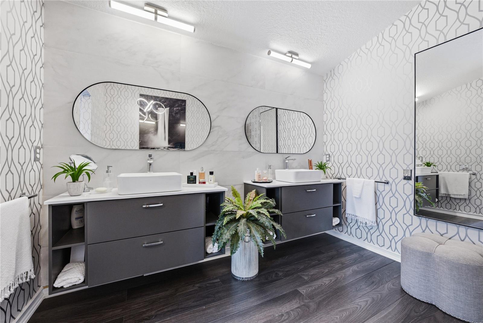 HUNTERS GREEN - Residential