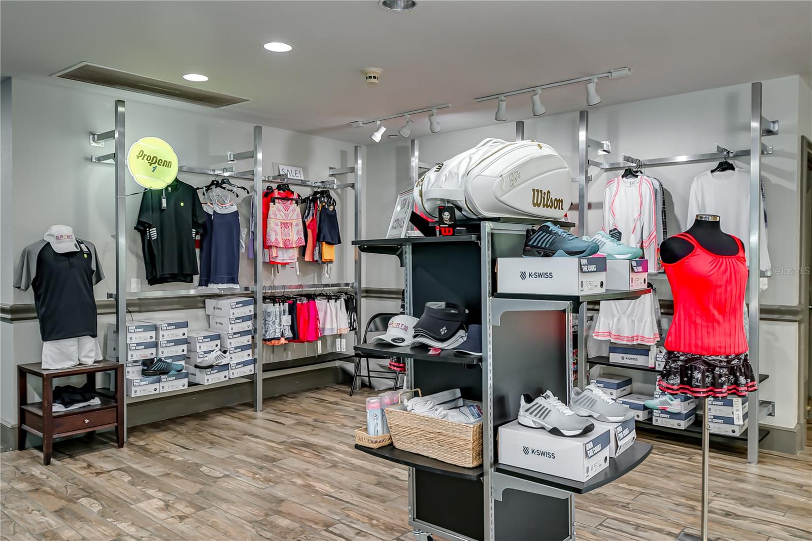 HUNTERS GREEN - Residential