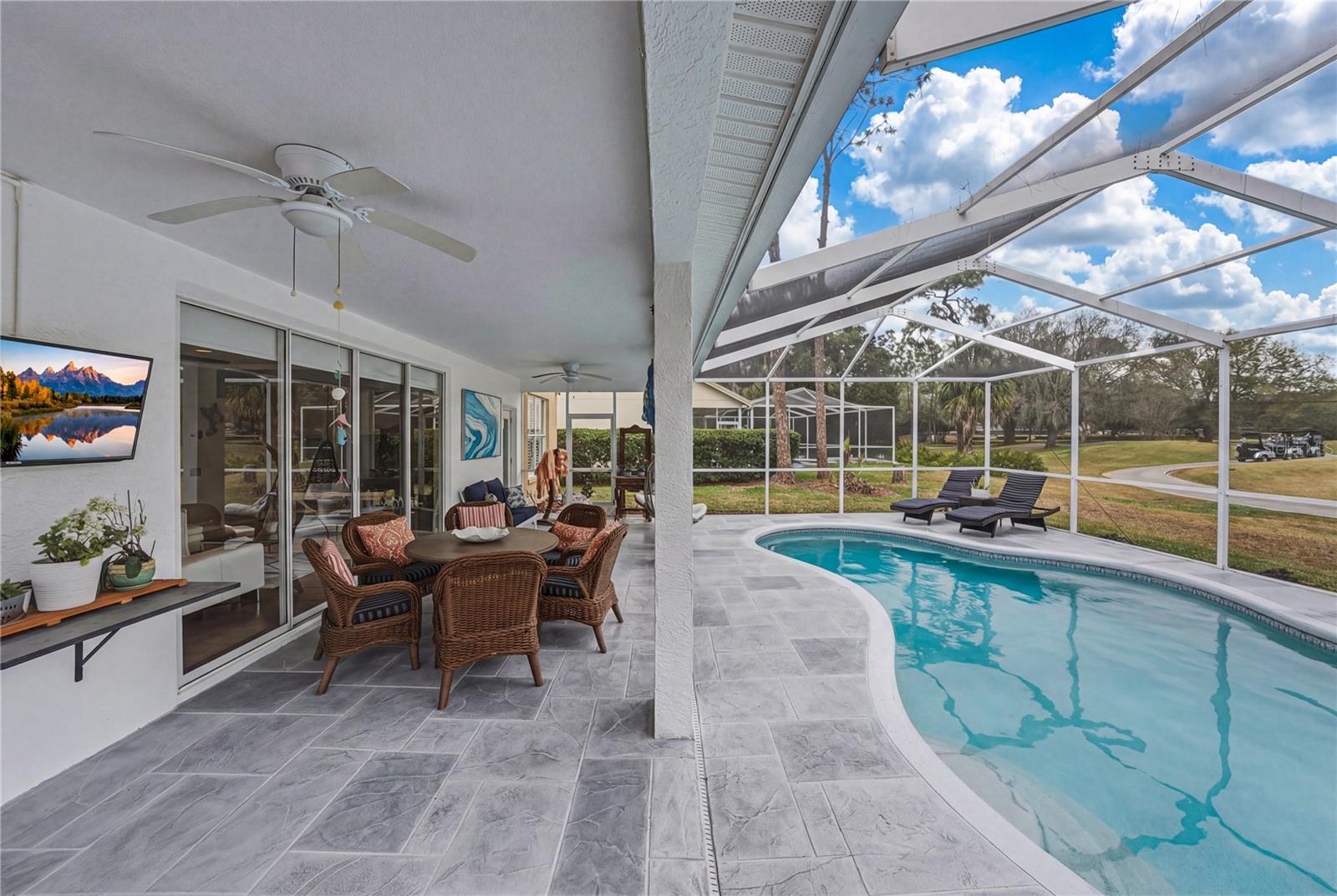 HUNTERS GREEN - Residential