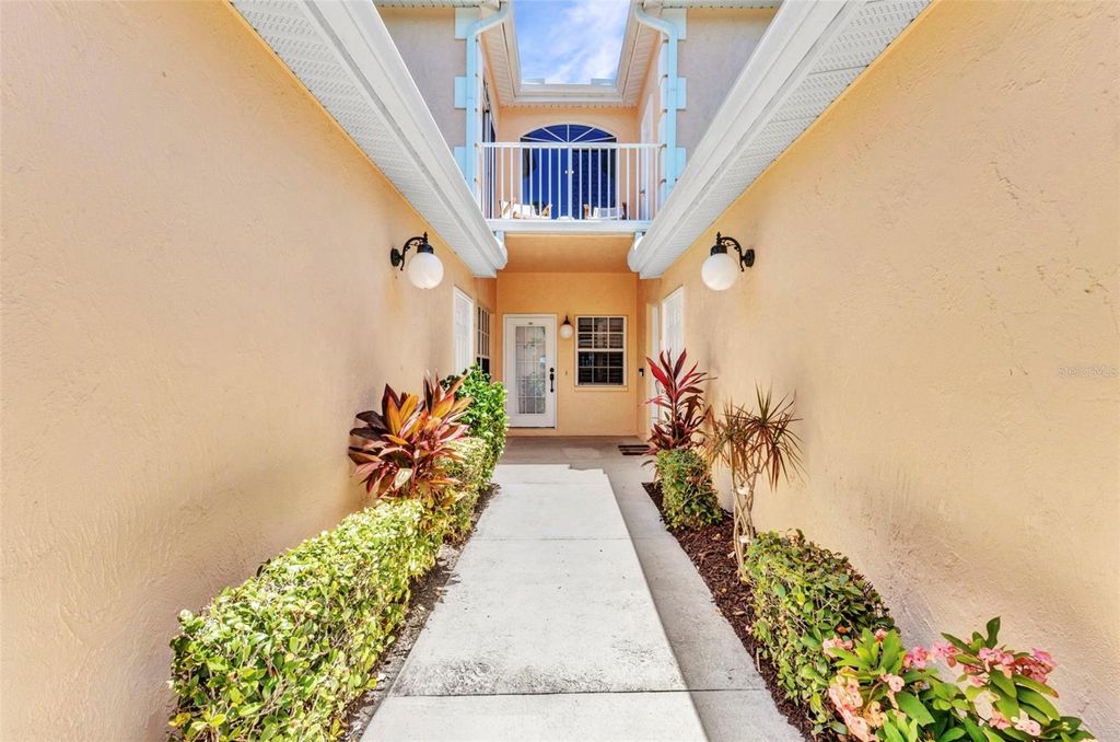 Photo of 206 Gondola Park Drive #206, Venice, FL 34292 (MLS # C7510155)