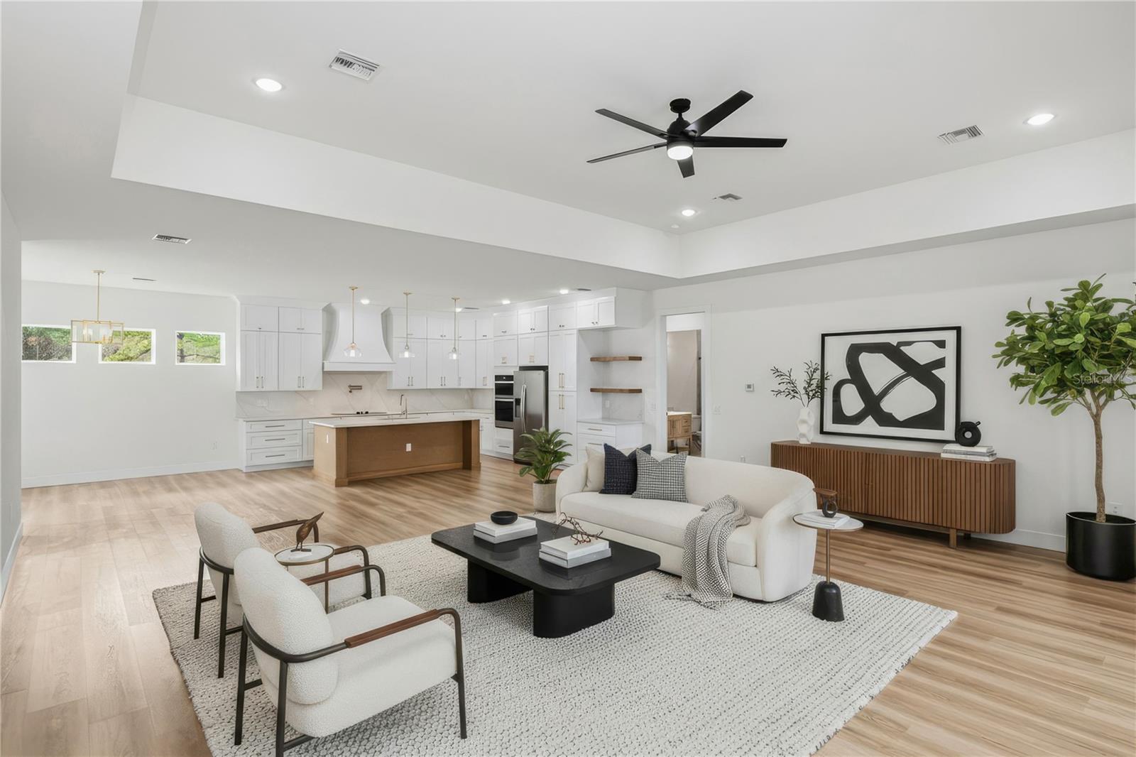 ROYAL TRAILS UNIT 01 - Residential