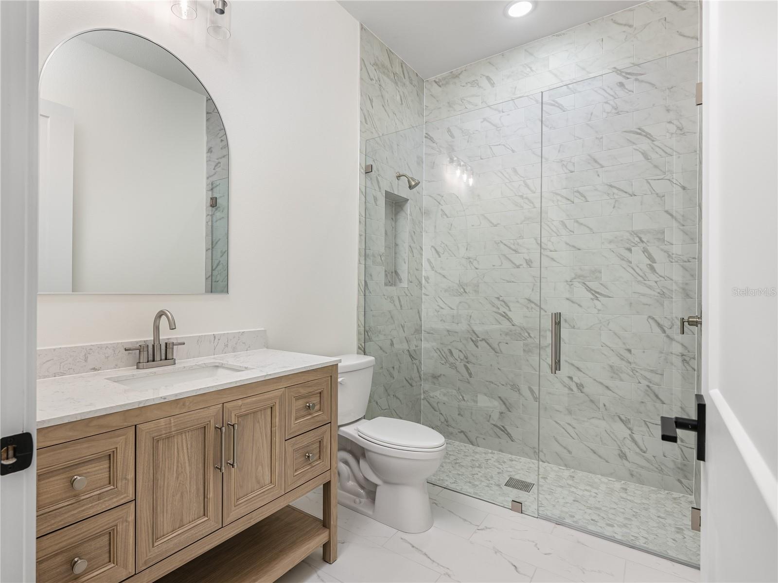 ROYAL TRAILS UNIT 01 - Residential