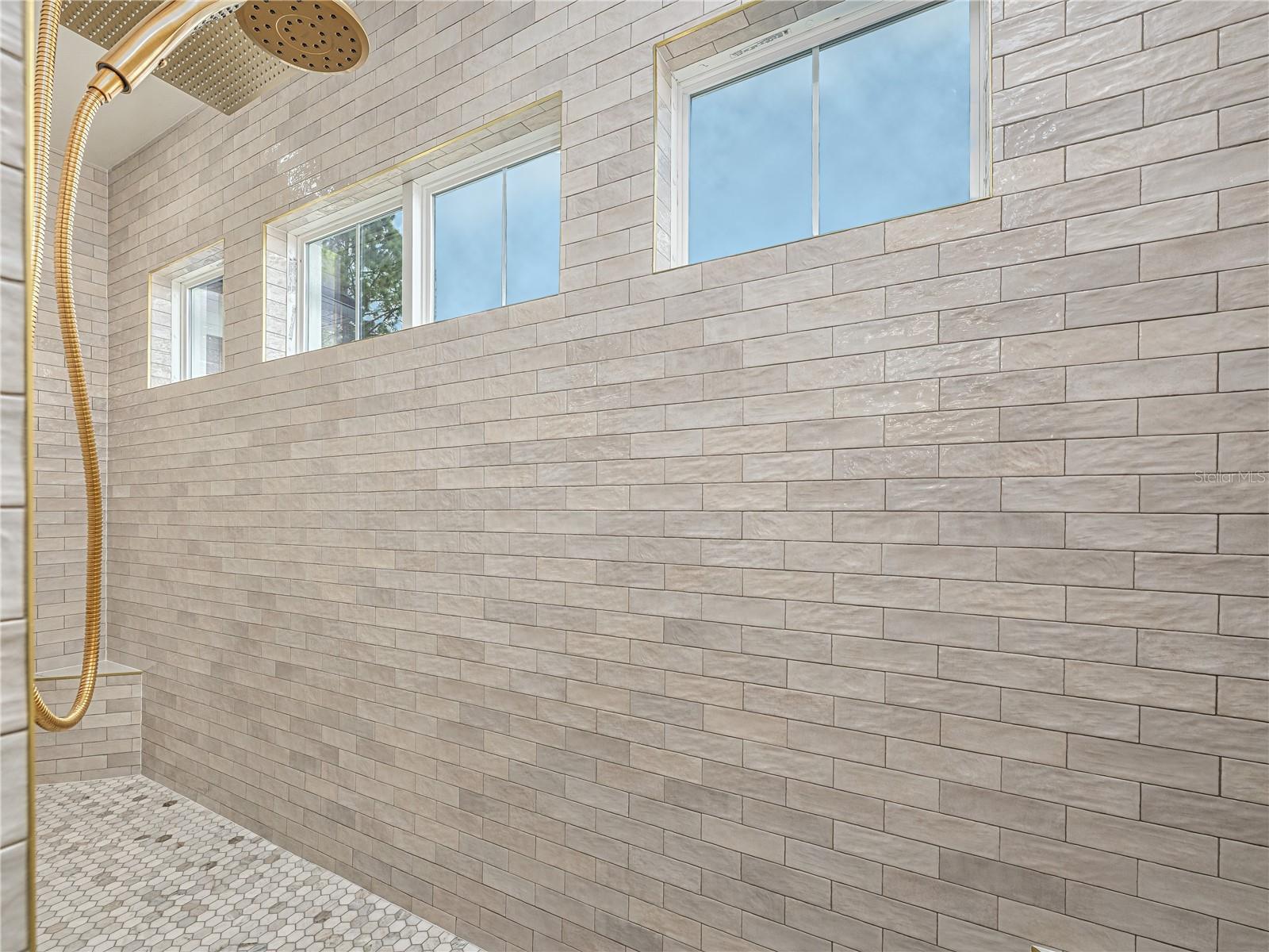 ROYAL TRAILS UNIT 01 - Residential