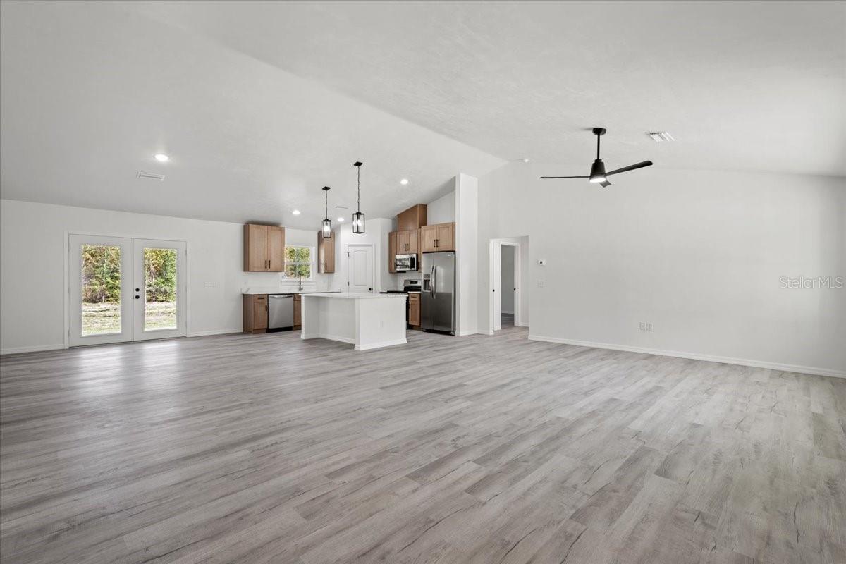 HIDDEN OAKS FIRST ADD - Residential