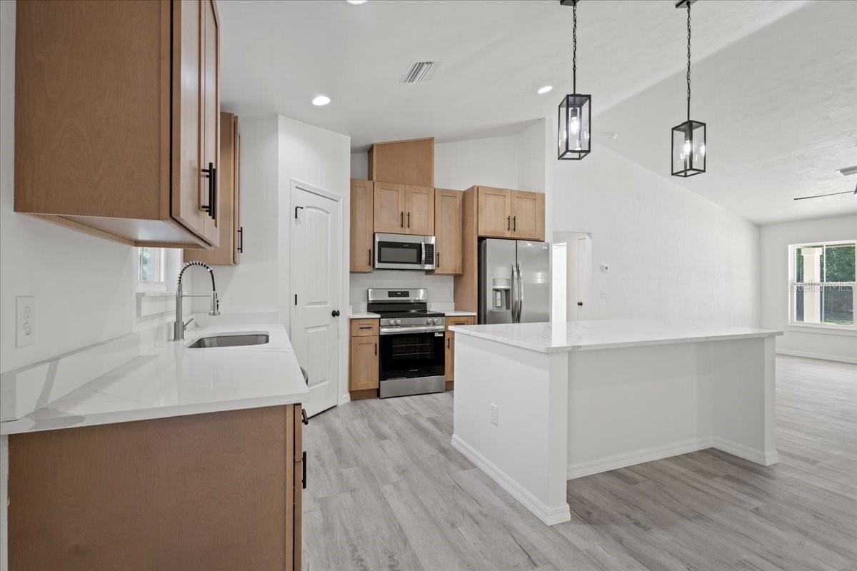 HIDDEN OAKS FIRST ADD - Residential