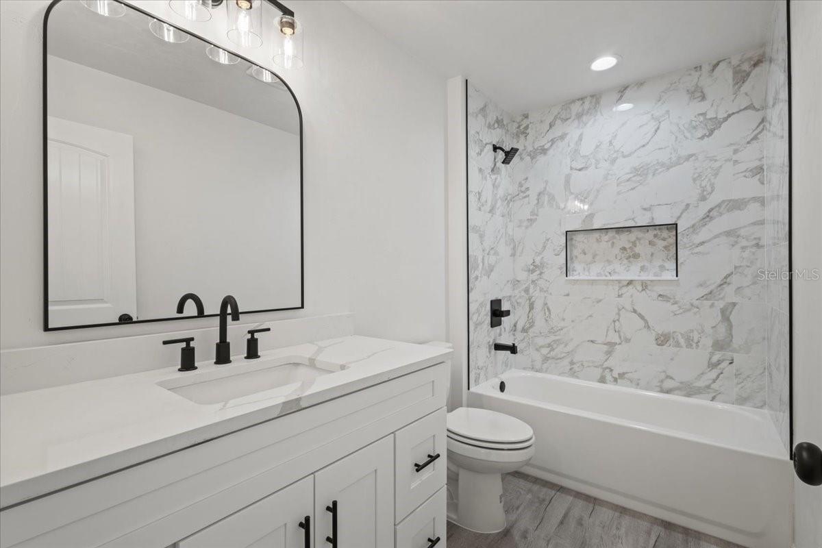 HIDDEN OAKS FIRST ADD - Residential