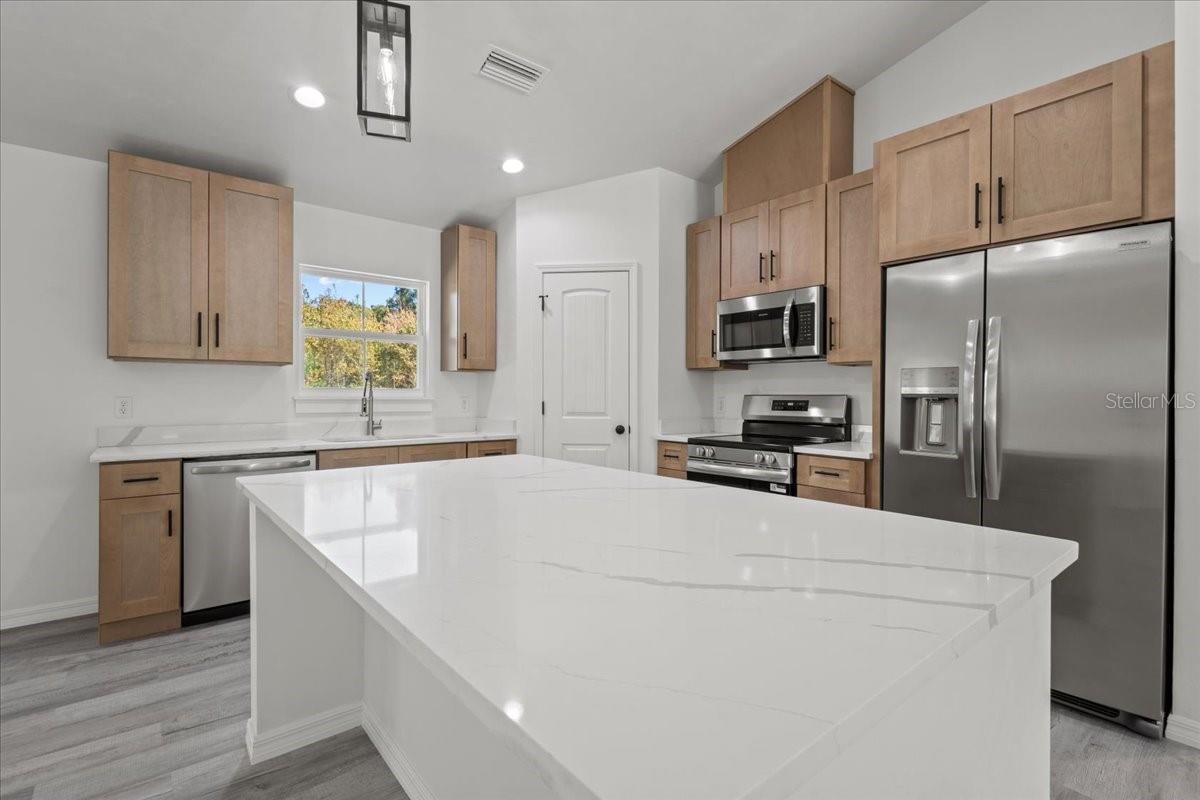 HIDDEN OAKS FIRST ADD - Residential