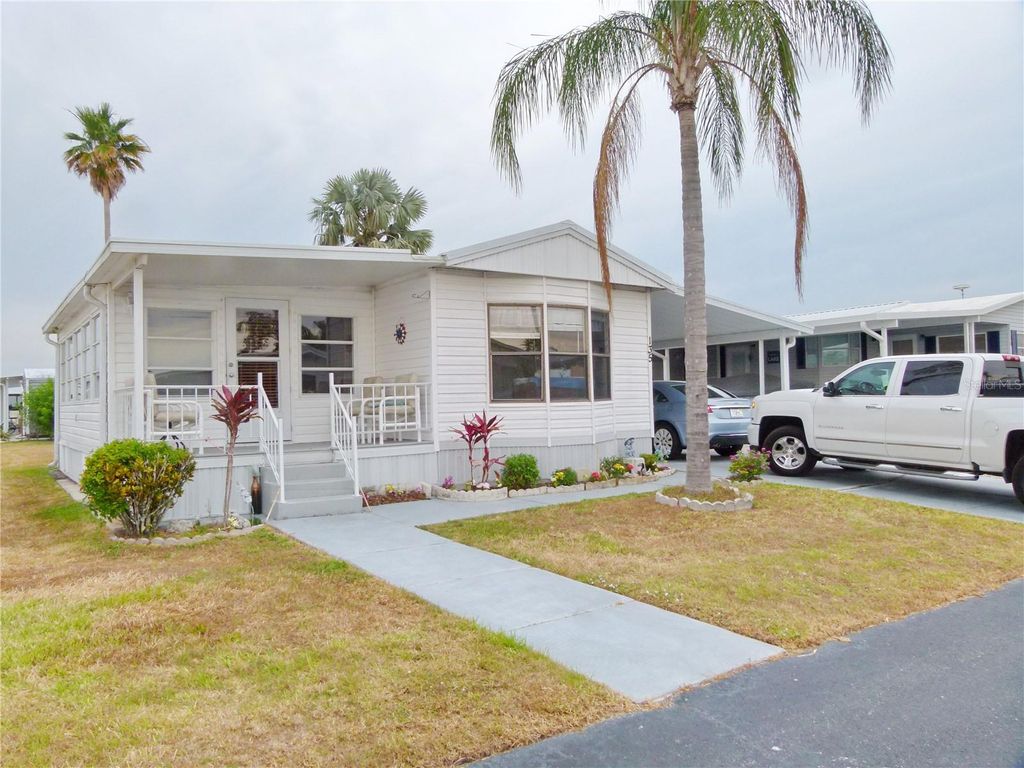 Photo of 1601 Us Highway 441 SE #135, Okeechobee, FL 34974 (MLS # OK225198)