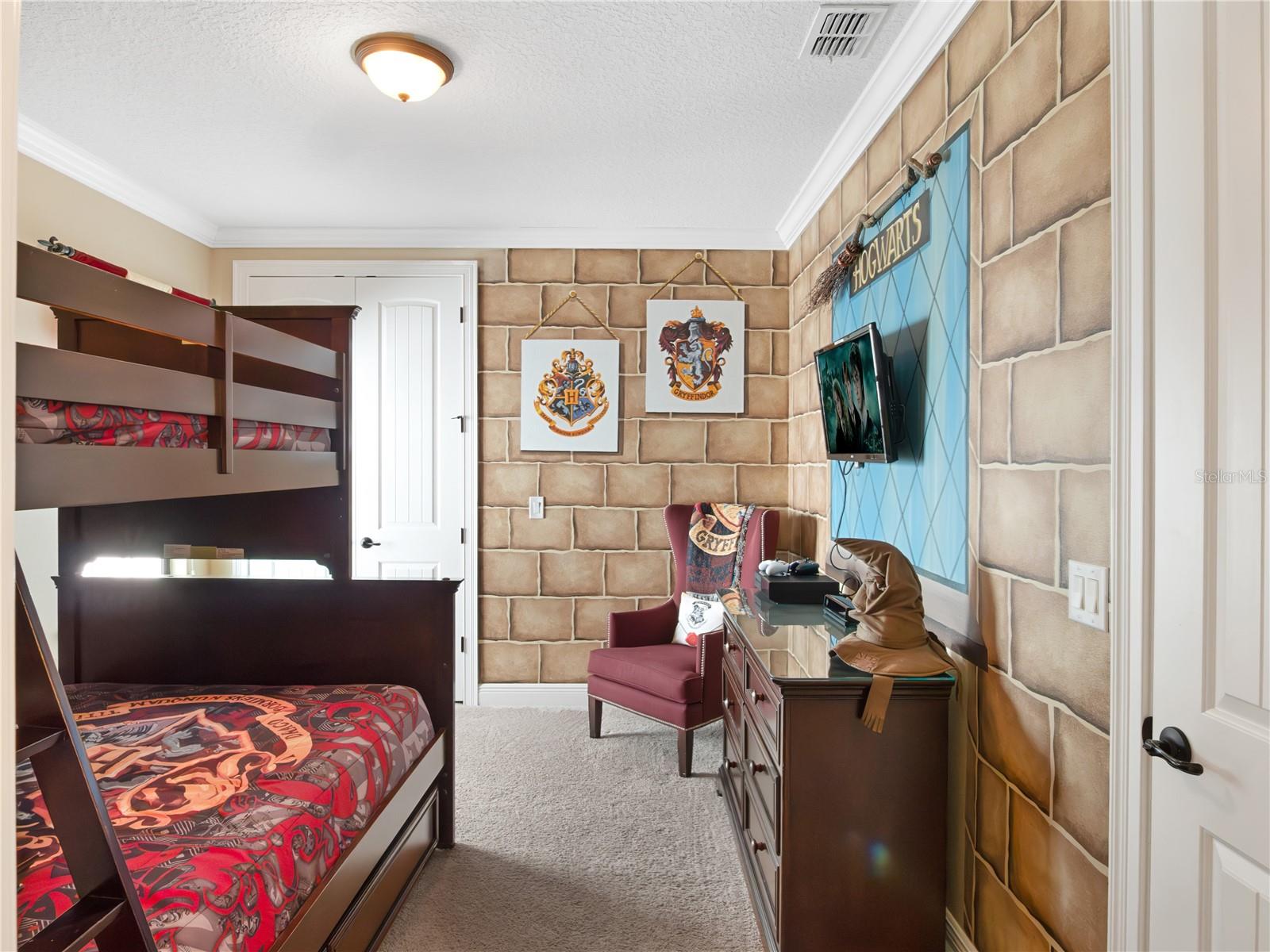 REUNION WEST VLGS NORTH - Residential