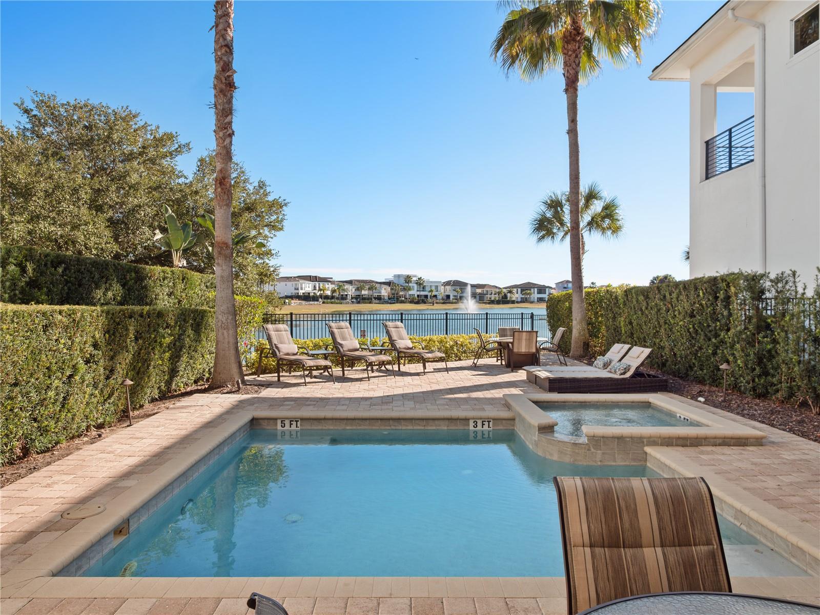 REUNION WEST VLGS NORTH - Residential