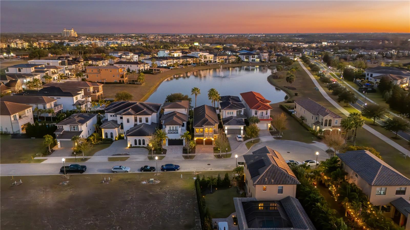 REUNION WEST VLGS NORTH - Residential