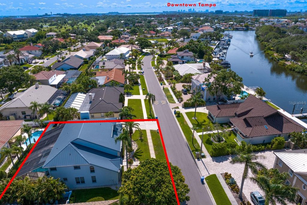 Photo of 7114 Pelican Island Drive, Tampa, FL 33634 (MLS # TB8392582)