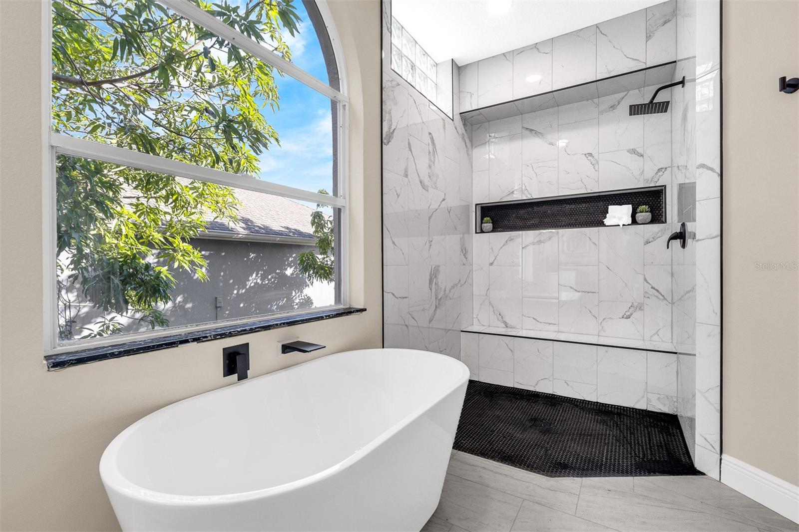 HIAWASSEE OAKS - Residential